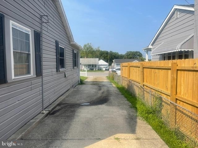 1202 Fuselage Avenue - Photo 15