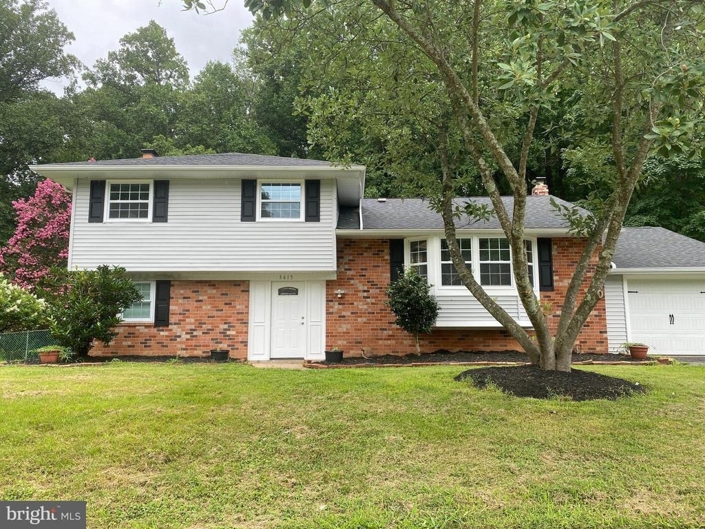 3615 Laguna Court - Photo 0