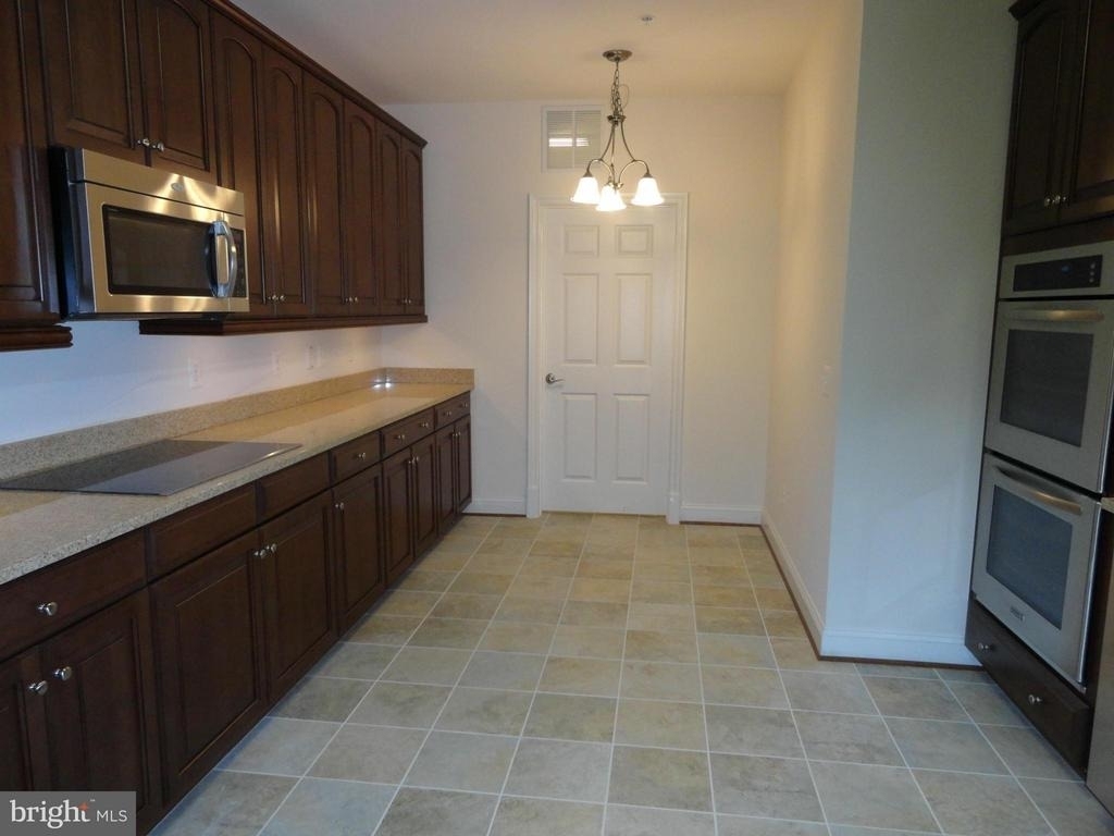 3100 Stone Cliff Drive - Photo 3