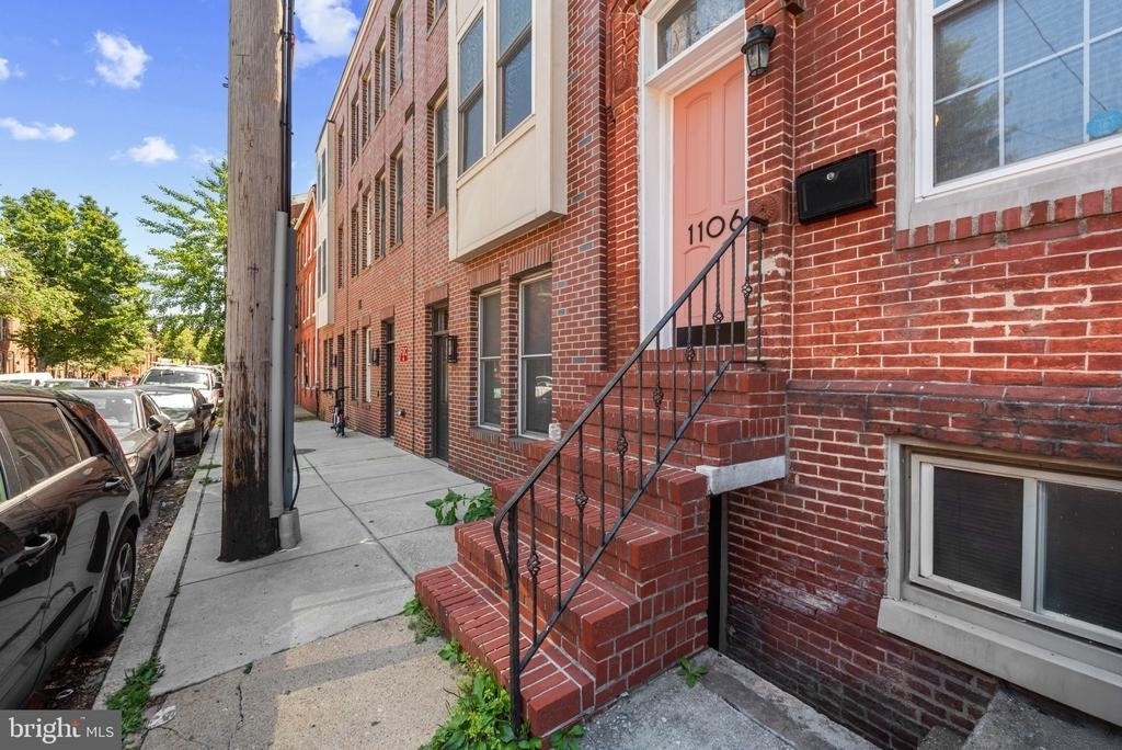 1106 William Street - Photo 2