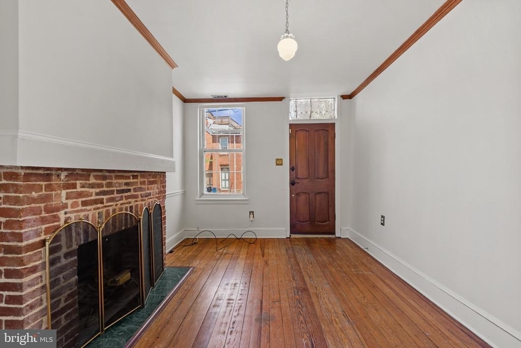1106 William Street - Photo 10
