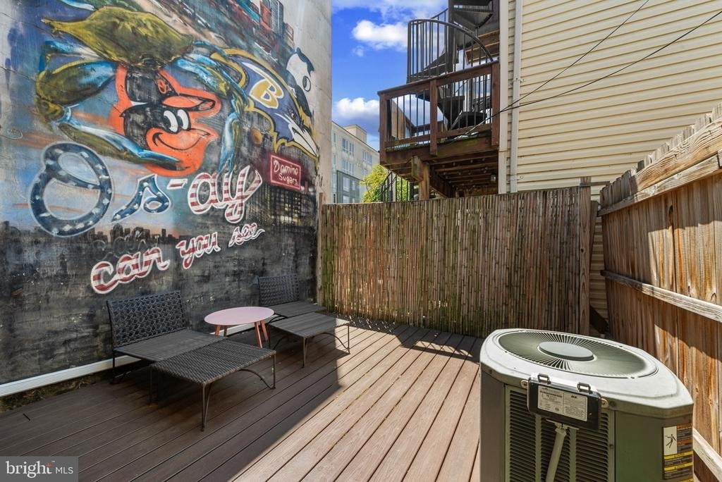 1106 William Street - Photo 0