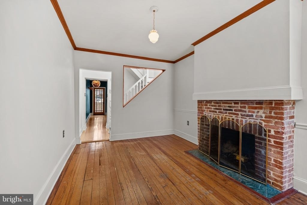 1106 William Street - Photo 3