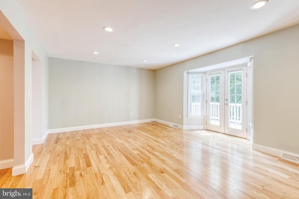 1632 Angus Court - Photo 2