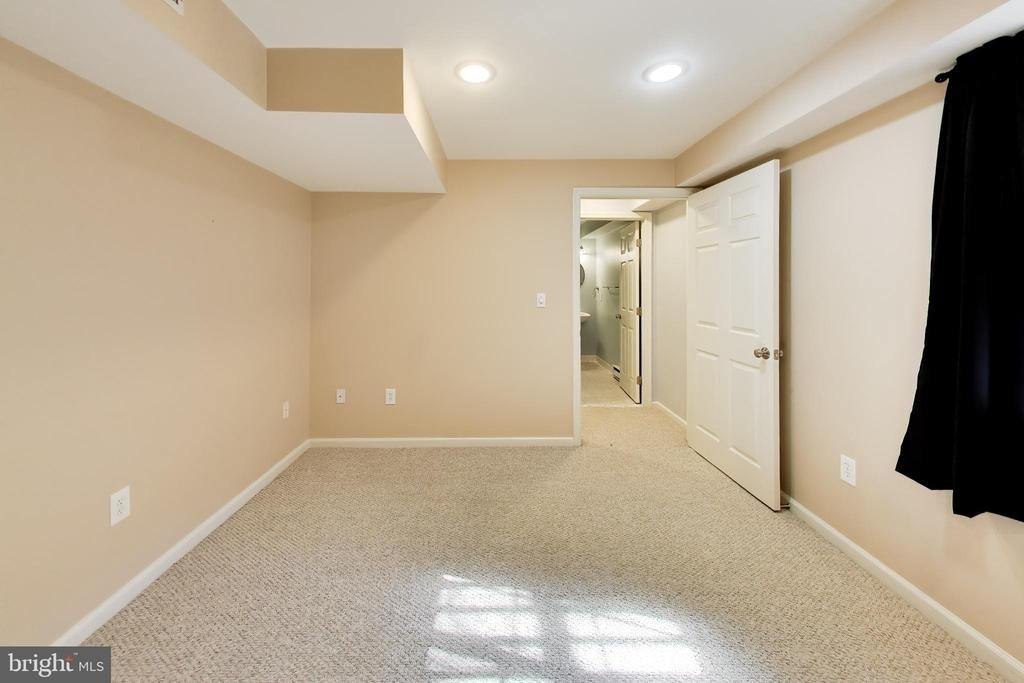 8071 Clark Station Road - Photo 33