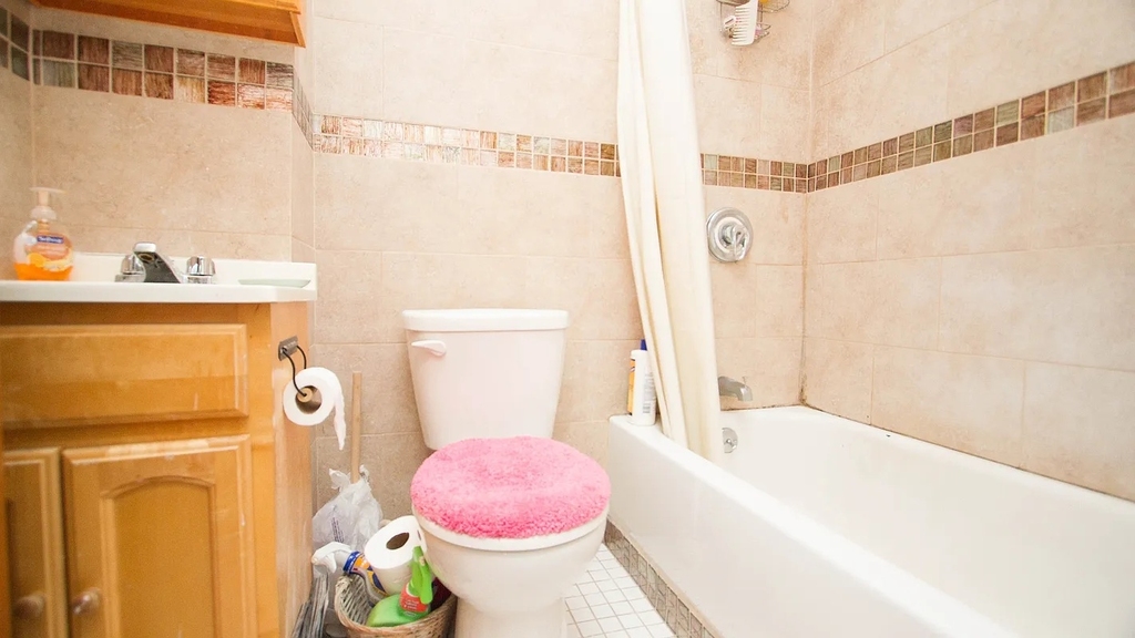 1128 Willoughby Avenue - Photo 3