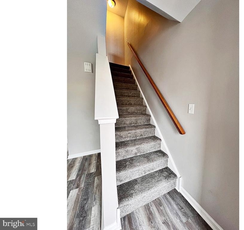 252 Vincent Circle - Photo 7