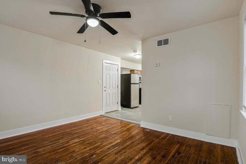 3427 B Street Se - Photo 5