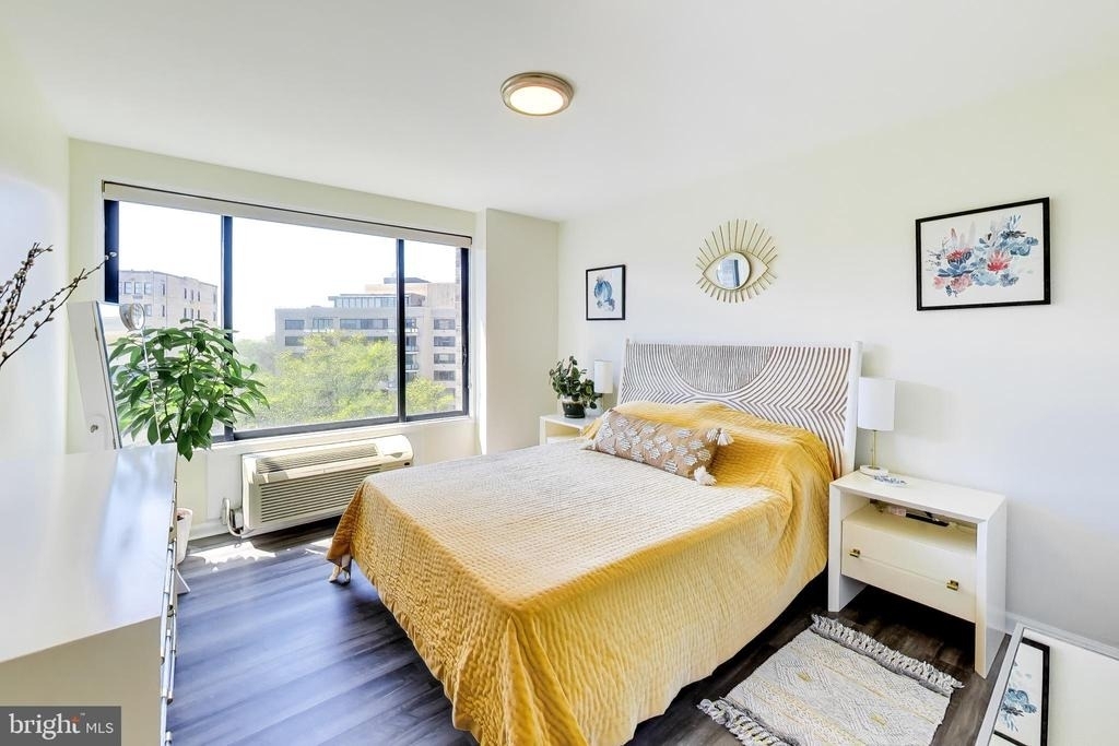 2501 Calvert Street Nw - Photo 8