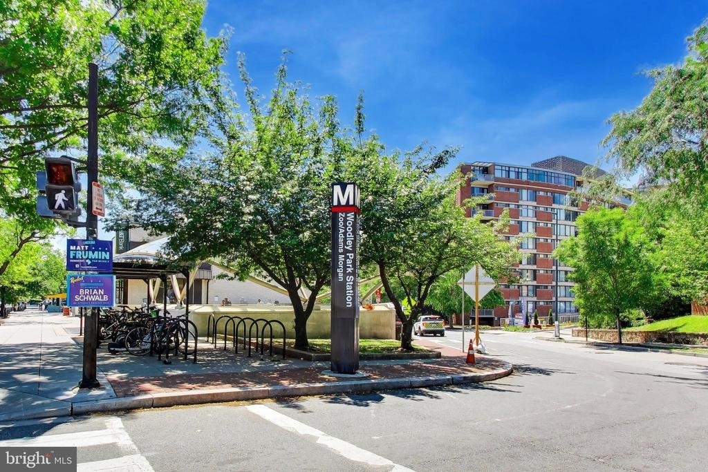 2501 Calvert Street Nw - Photo 25
