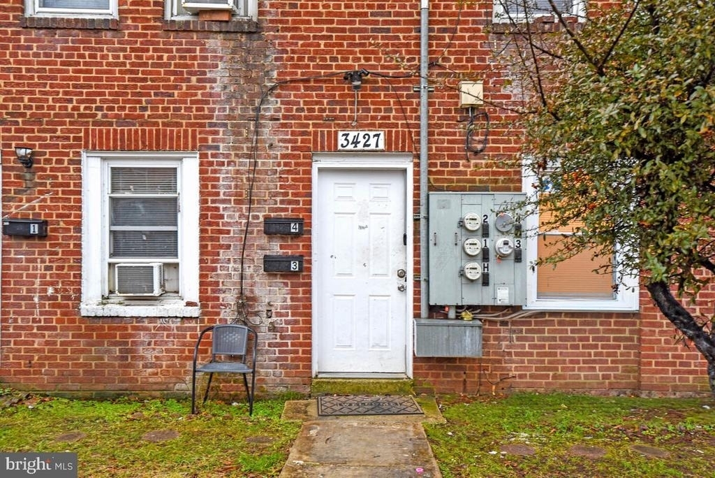 3427 B Street Se - Photo 15