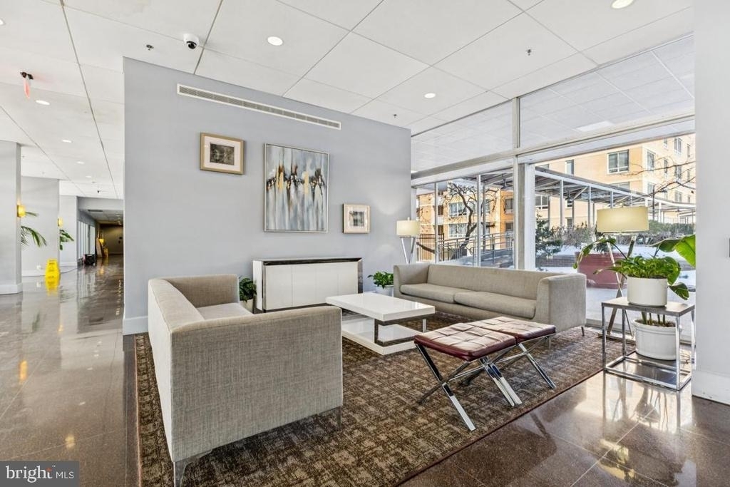 355 I Street Sw - Photo 16