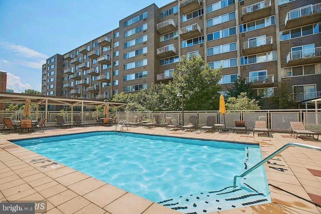 355 I Street Sw - Photo 14