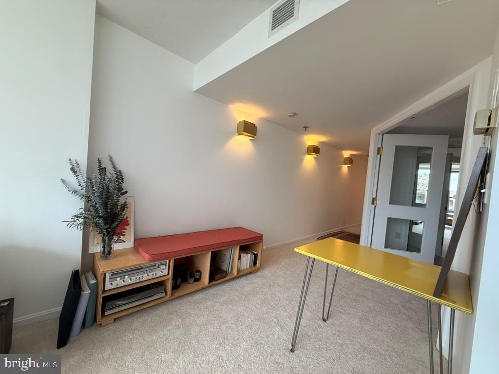 701 Pennsylvania Nw - Photo 2