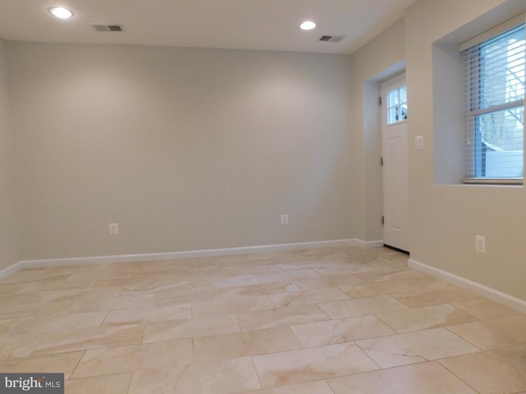 308 Webster Street Nw - Photo 6