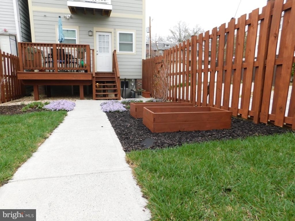 308 Webster Street Nw - Photo 32