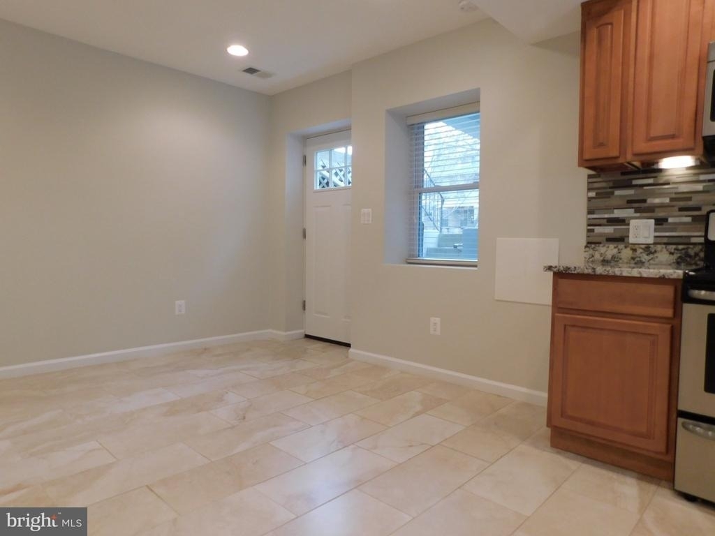 308 Webster Street Nw - Photo 7