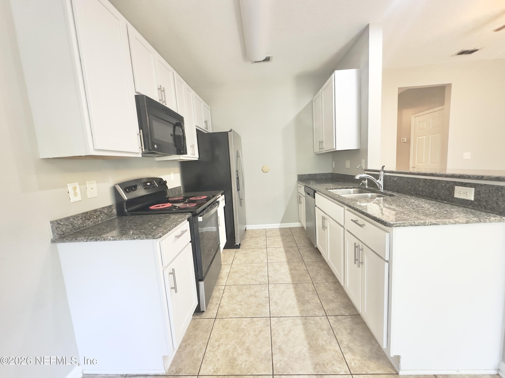 284 Moultrie Village Lane - Photo 8