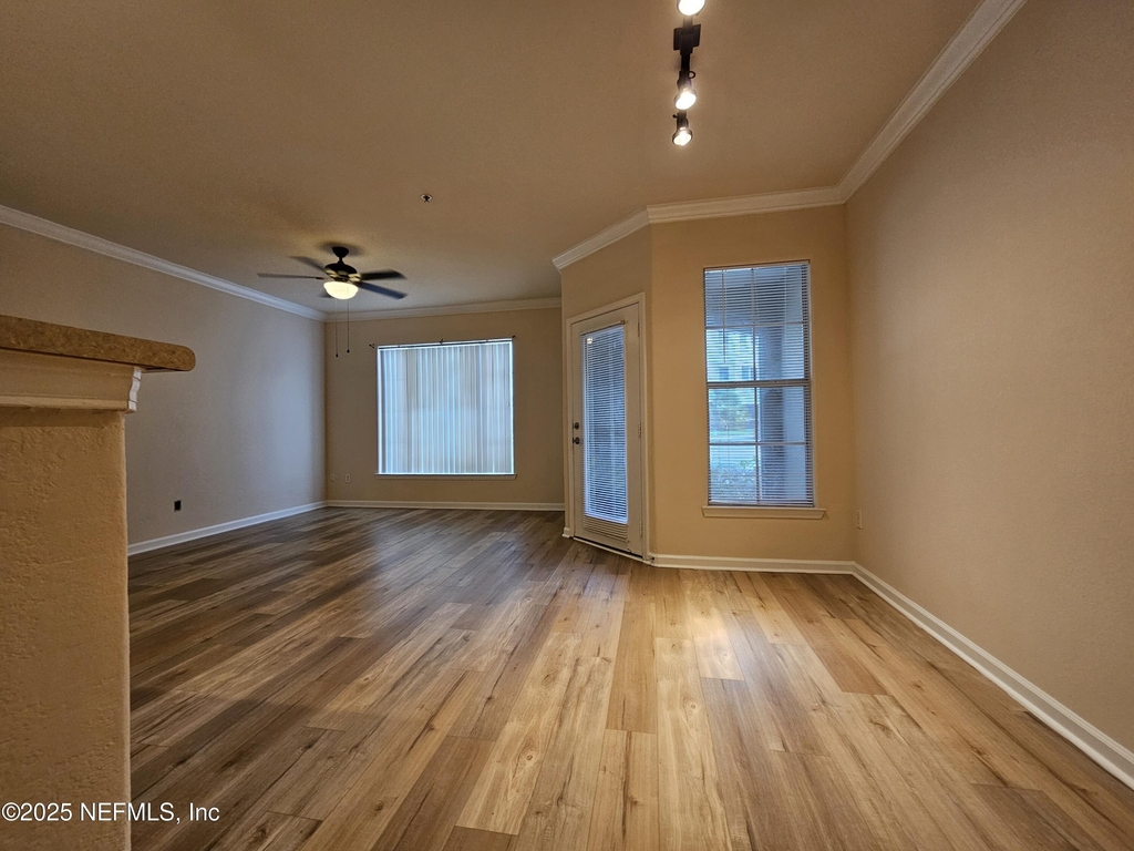 8290 Gate Parkway - Photo 8
