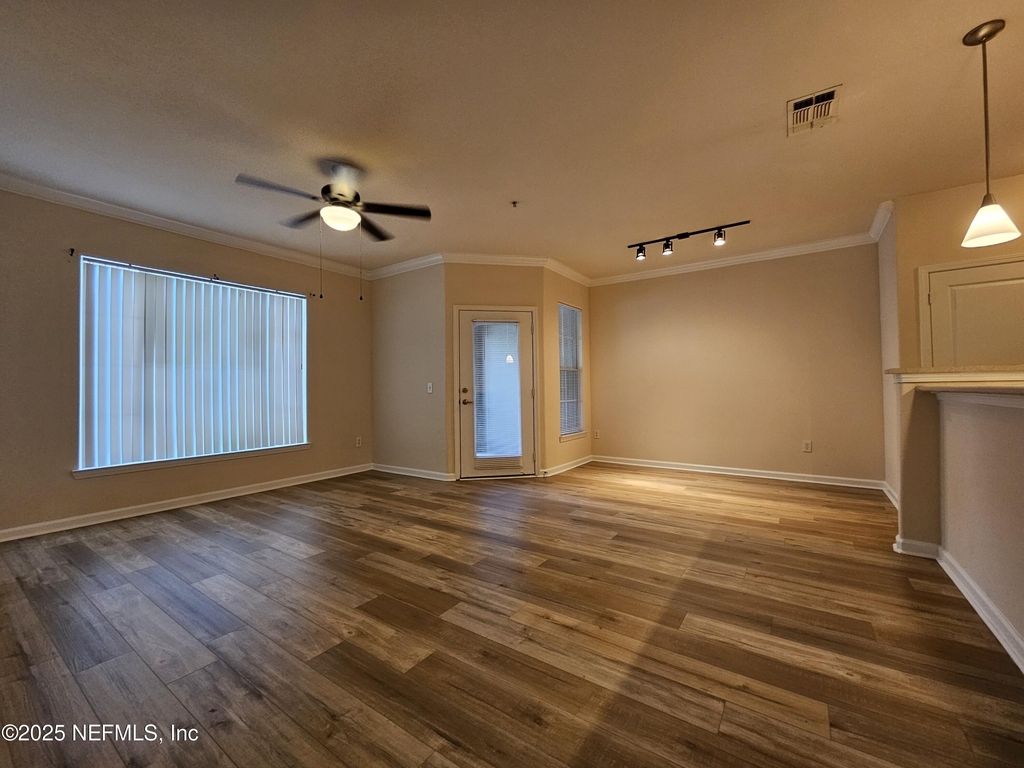 8290 Gate Parkway - Photo 6