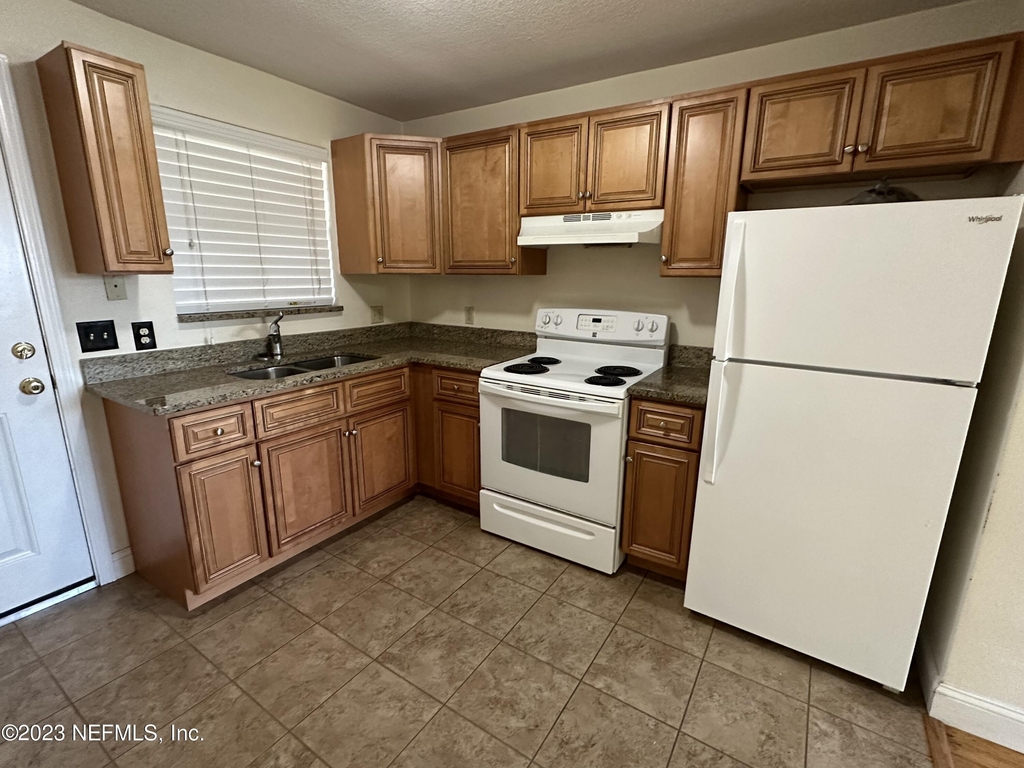 5148 Floral Bluff Road - Photo 9