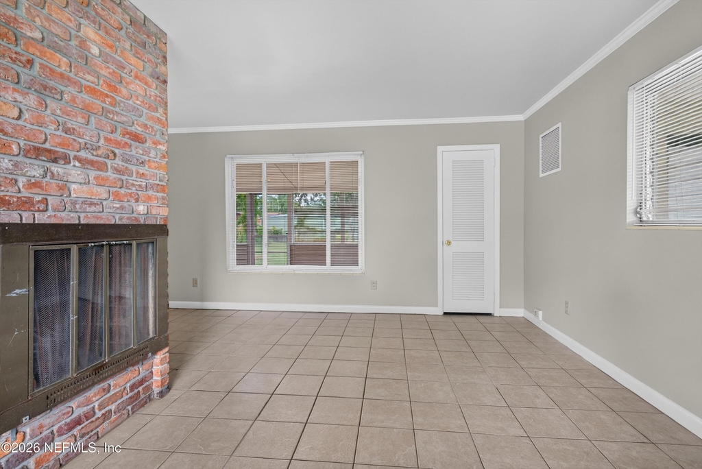2618 Arlex Drive E - Photo 6