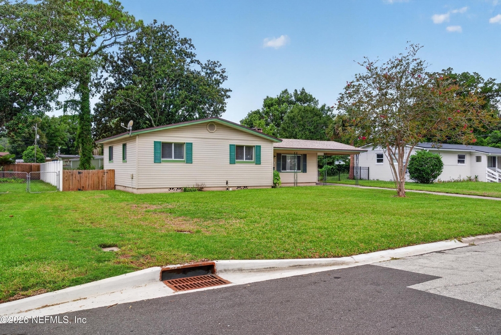 2618 Arlex Drive E - Photo 1