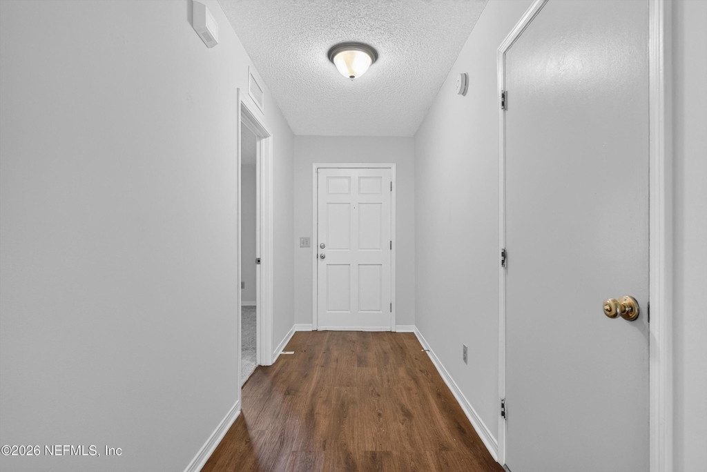 1445 Classic Oak Road W - Photo 5