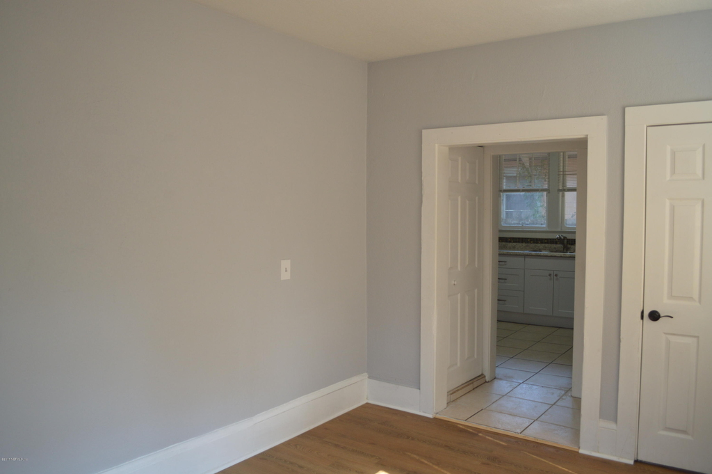 2536 Phyllis Street - Photo 17