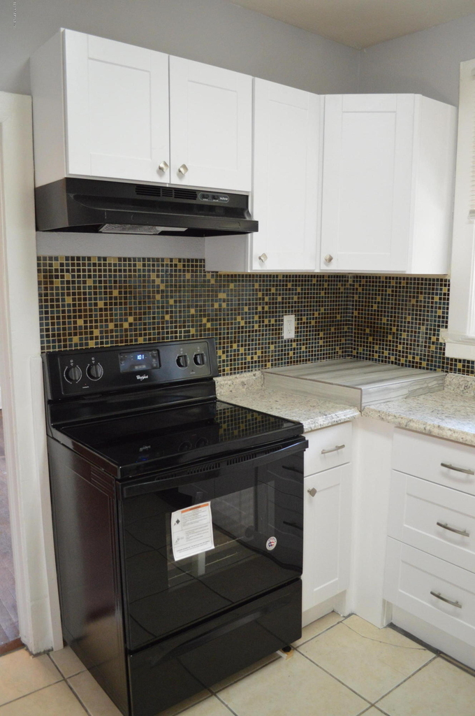 2536 Phyllis Street - Photo 7