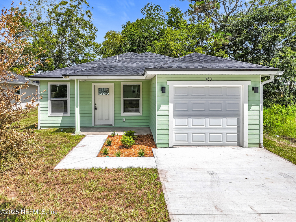 780 W 5th Street - Photo 0