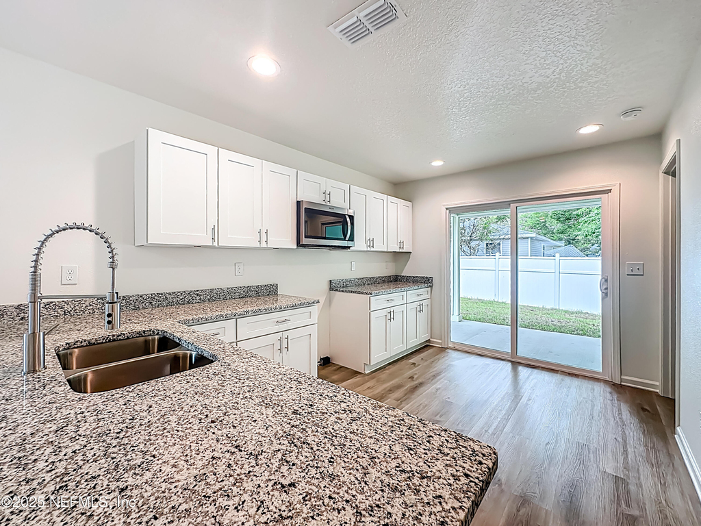 780 W 5th Street - Photo 4