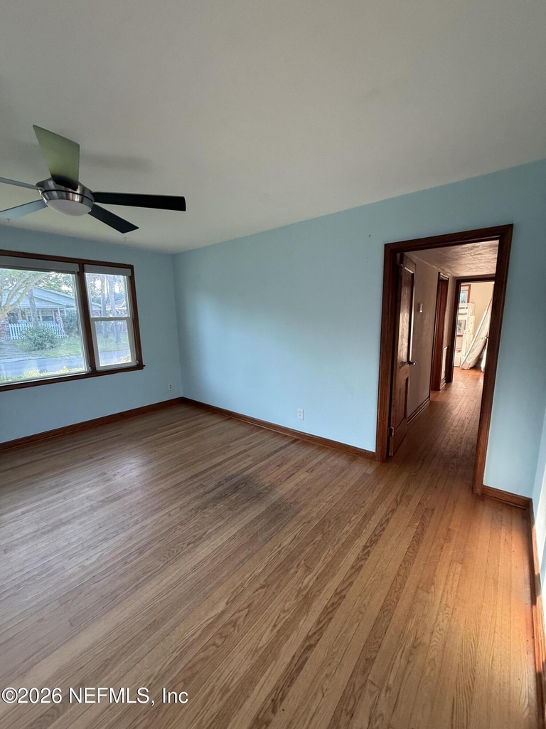 1096 East Coast Drive - Photo 2