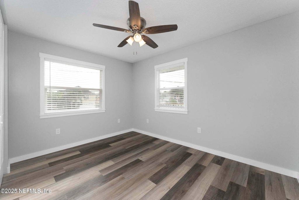 423 9th Avenue N - Photo 4