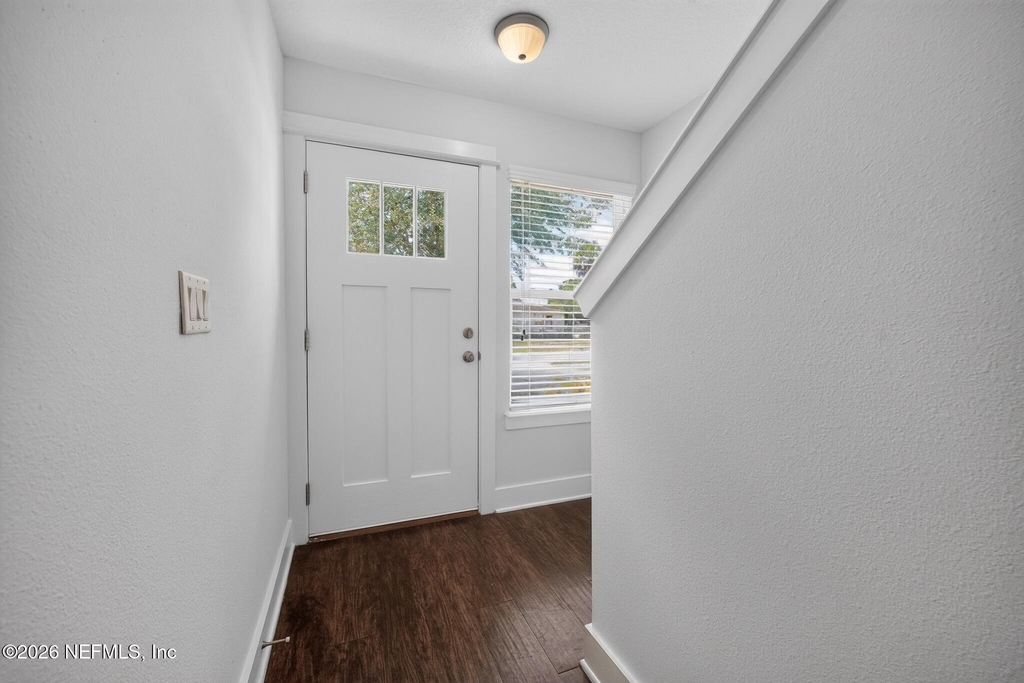 843 3rd Avenue S - Photo 2