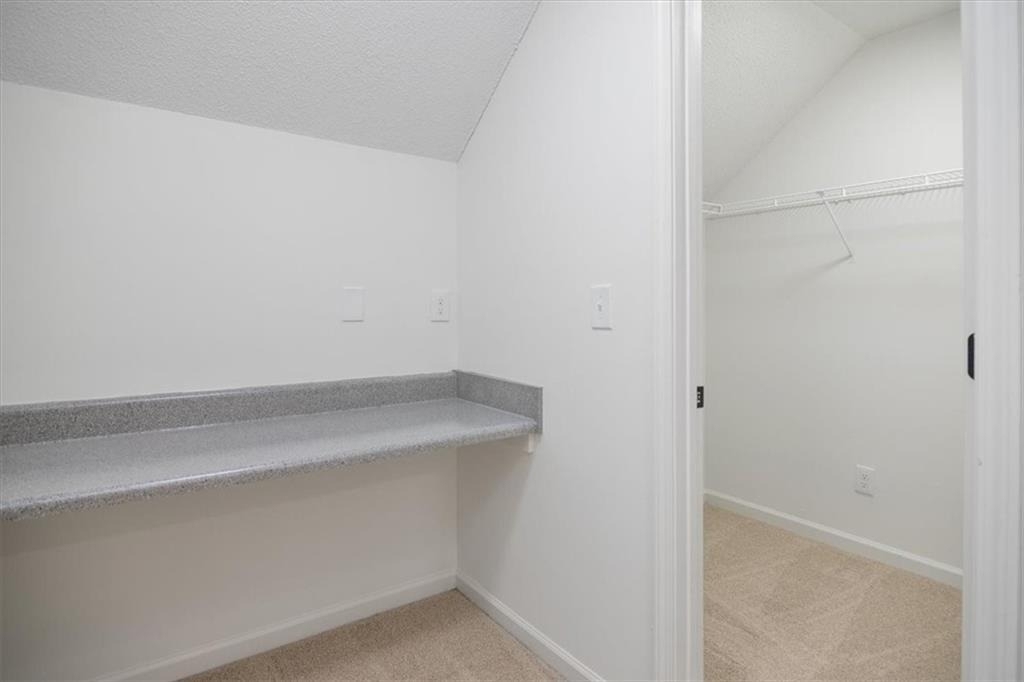 4033 Ravenwood Court - Photo 24