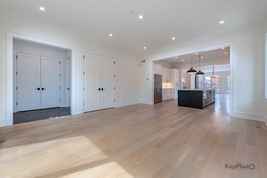901 W Cullerton Street - Photo 18