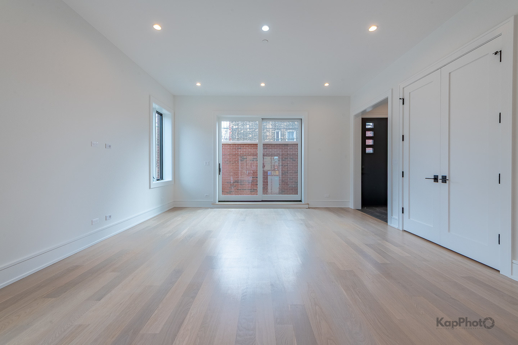 901 W Cullerton Street - Photo 20