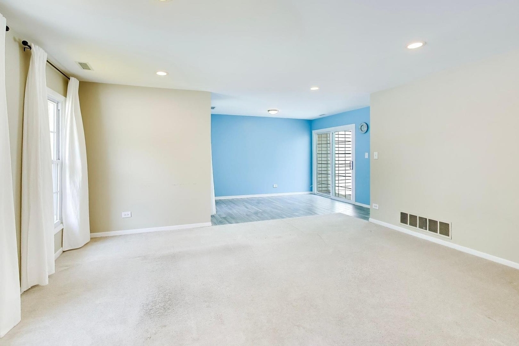 106 Regency Drive - Photo 6