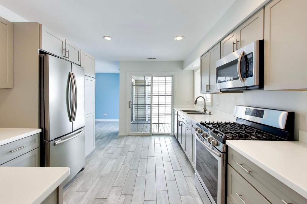 106 Regency Drive - Photo 3