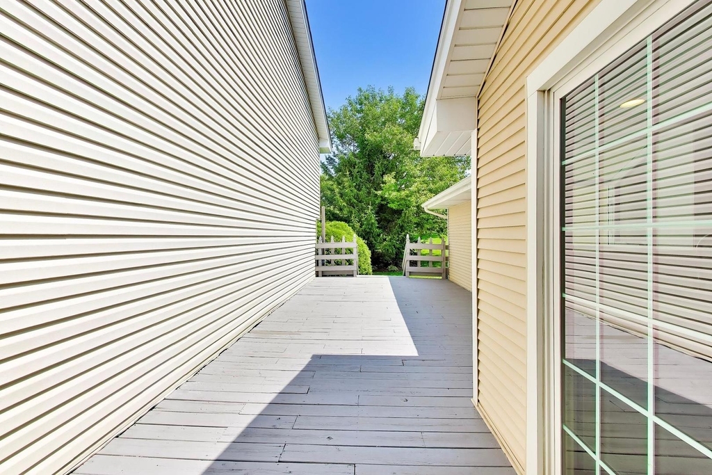 106 Regency Drive - Photo 4
