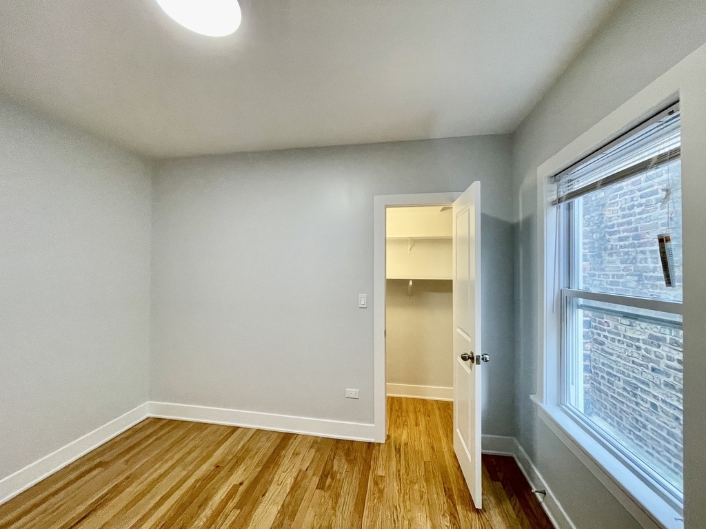 4853 W Augusta Boulevard - Photo 12