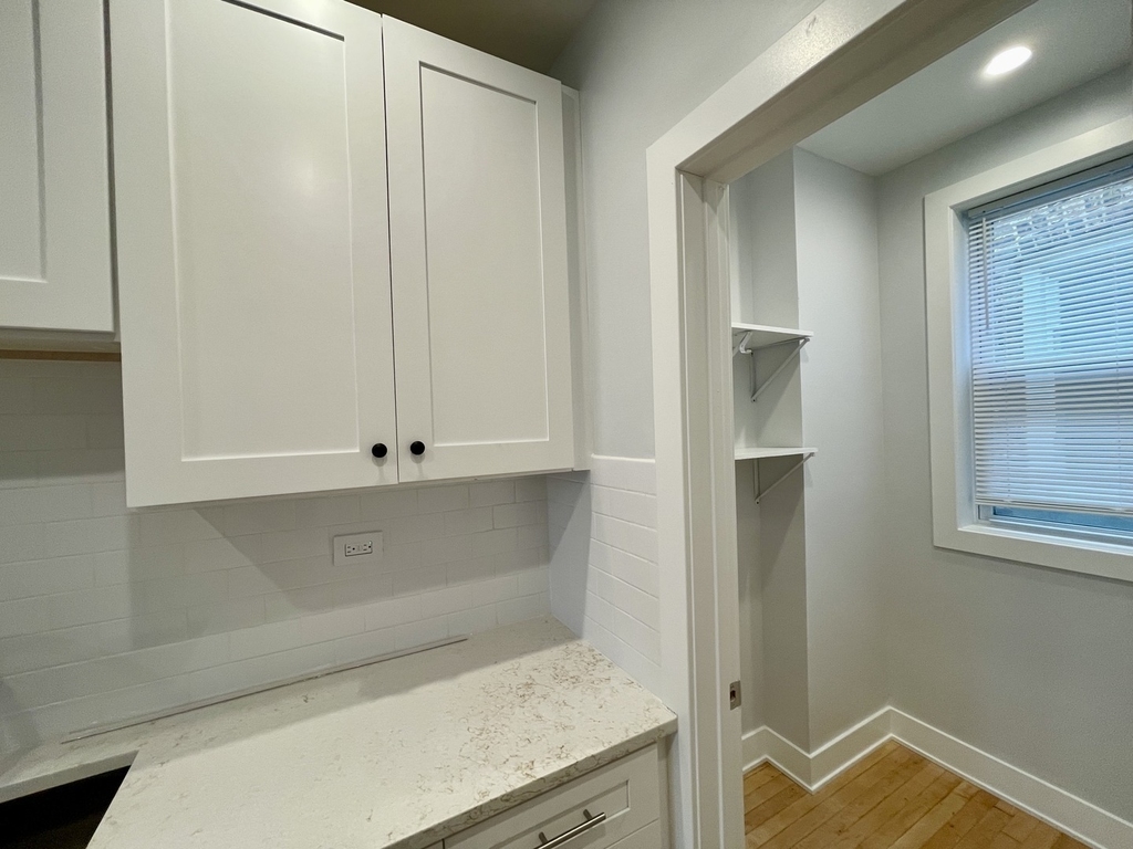 4853 W Augusta Boulevard - Photo 10
