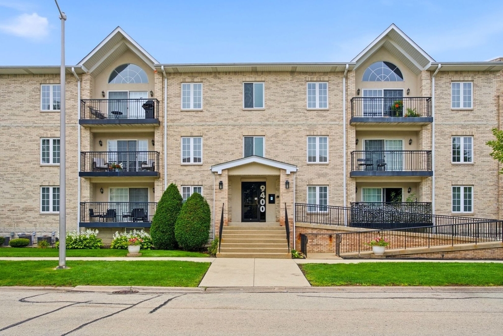 9400 S 79th Avenue - Photo 0