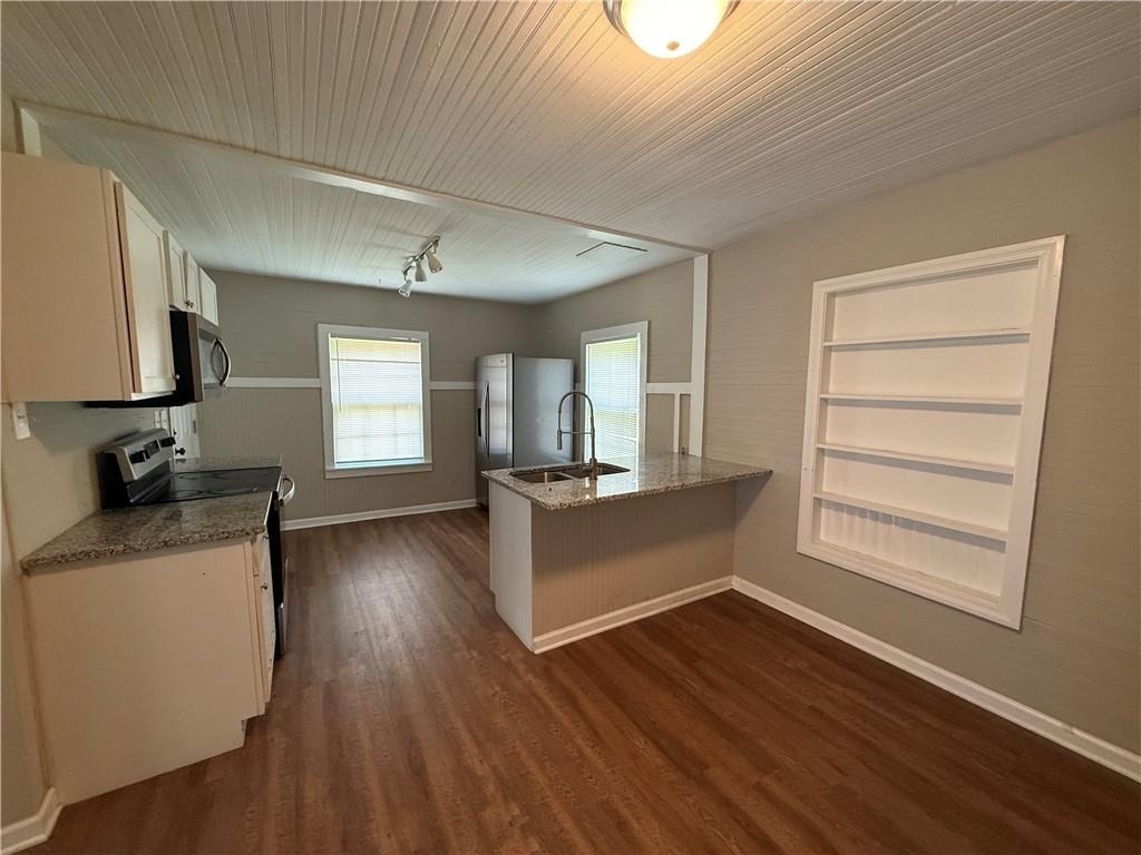 28 Quarry Street - Photo 2