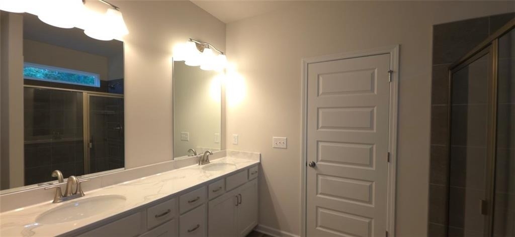 523 Grover Street - Photo 9