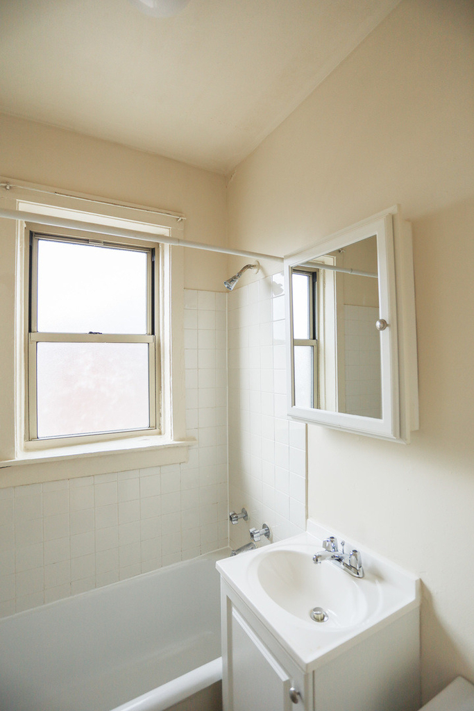 1100 W Roscoe Street - Photo 7