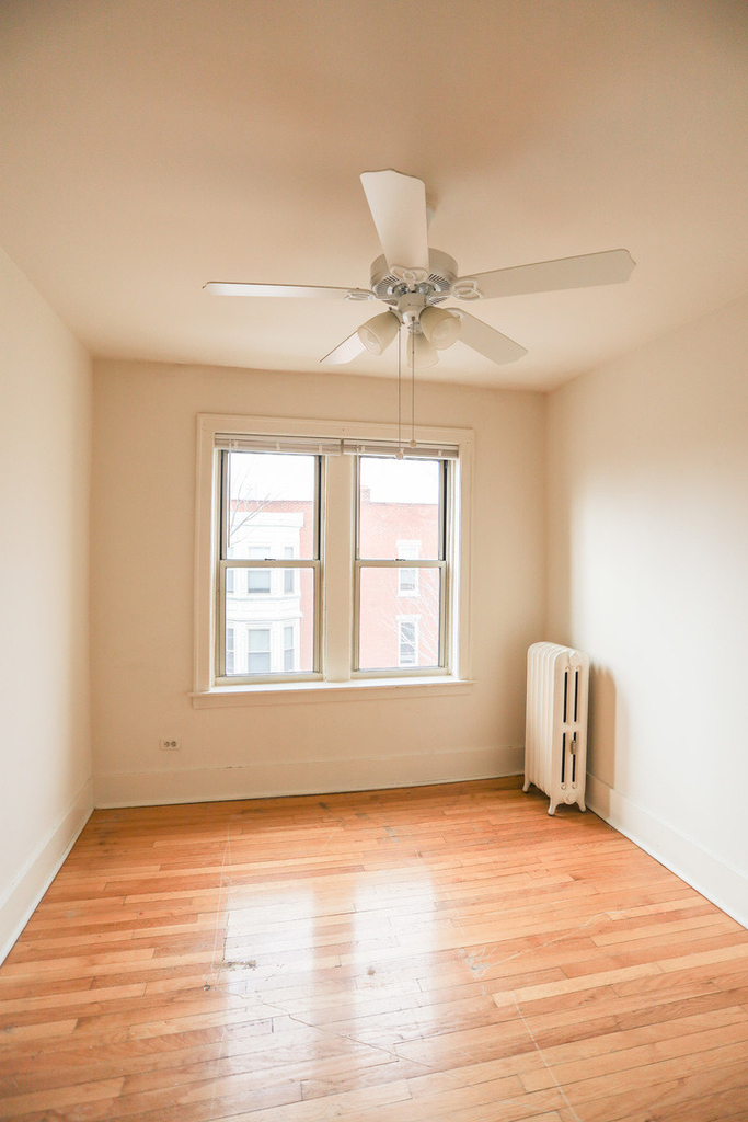 1100 W Roscoe Street - Photo 6