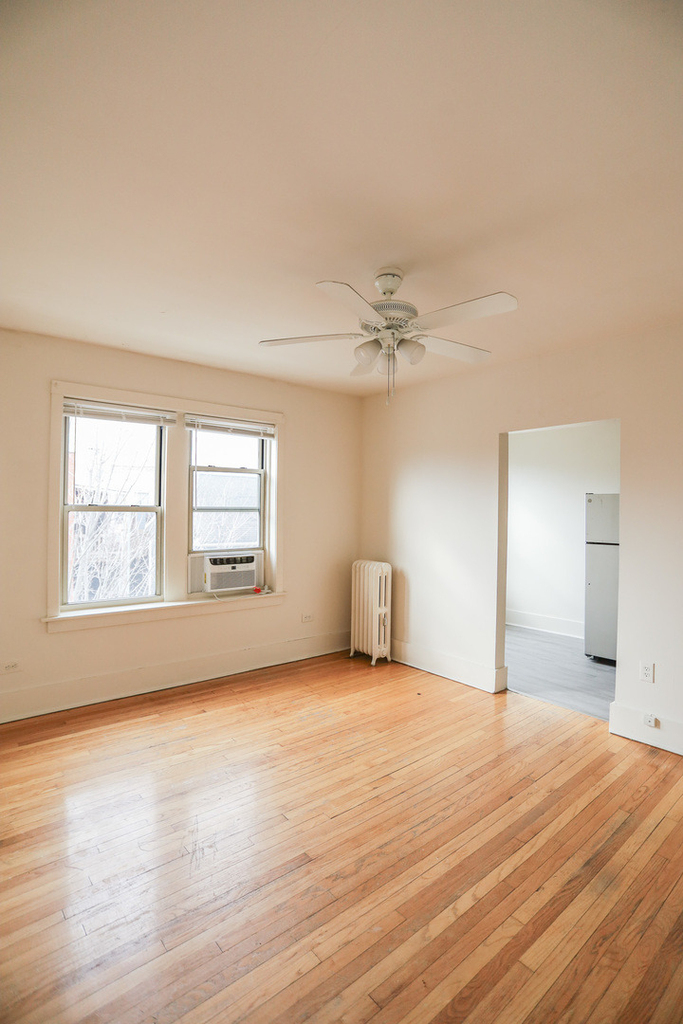 1100 W Roscoe Street - Photo 5