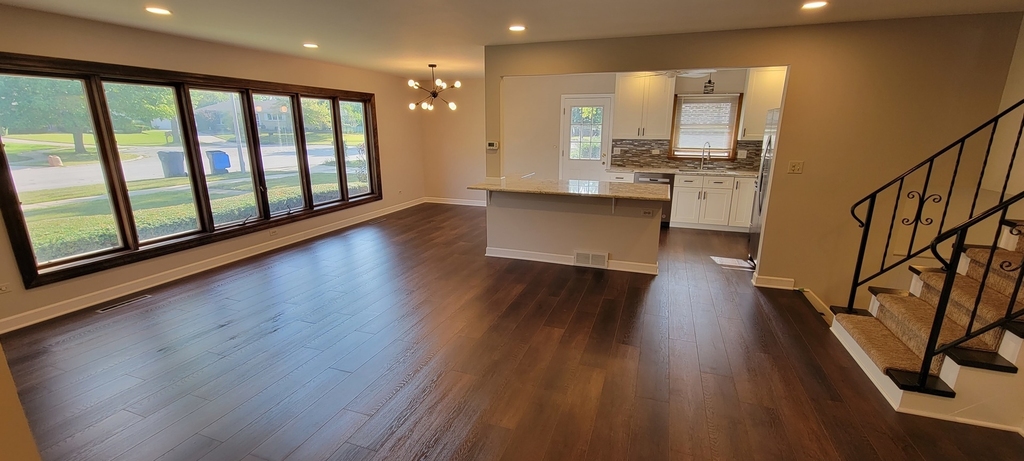 608 Trent Lane - Photo 3